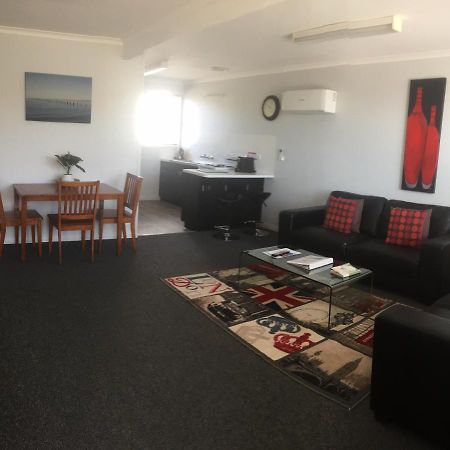 Old Pier Apartments Bridport Luaran gambar